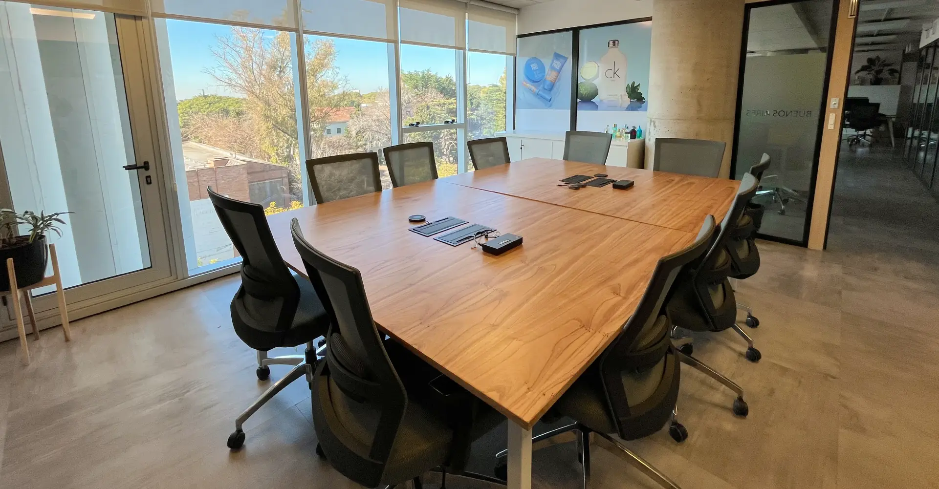 Oficinas personalizadas con el diseño de tu marca
